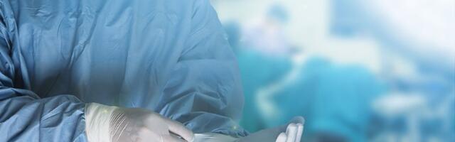 Mladić ranjen u stomak, prevezen u bolnicu