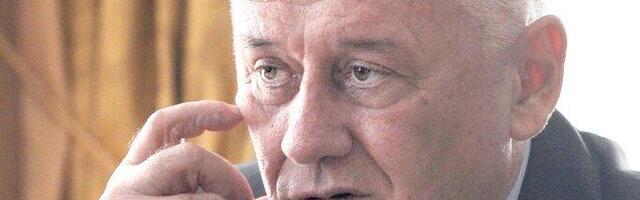 VELJU ILIĆA UJELA ZMIJA: Evo u kakvom je stanju lider Nove Srbije