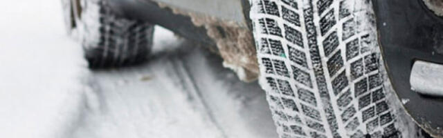 АМСС подсећа возаче да морају да имају монтиране све четири зимске гуме