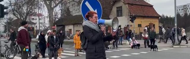 “Nijedna žrtva neće biti zaboravljena”: Održan pomen psu Doni u Novom Sadu