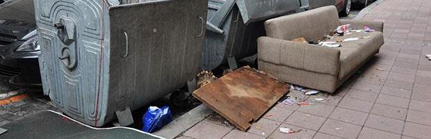 BEOGRAĐANI, VAŽI I DANAS! Svakog prvog vikenda u mesecu Čistoća besplatno odnosi kabasti otpad, stare kauče, ormare, komode, stolove, televizore, frižidere...