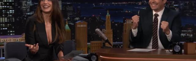 Bivša devojka Leonarda Dikaprija došla u emisiju bez grudnjaka: Voditelj nije skidao pogled s nje