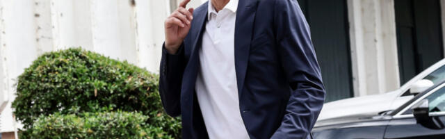 SALE SE VRAĆA KUĆI! Pratite uživo prvo obraćanje novog trenera i legende Partizana