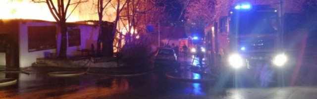 Zapalili se autobusi u garaži GSP-a na Karaburmi