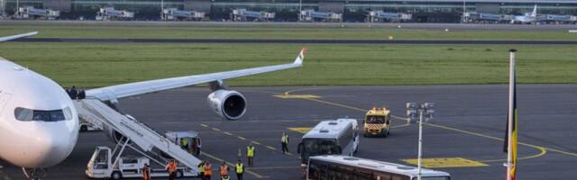 HOROR NA AERODROMU: Osoba upala u motor putničkog aviona