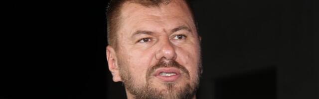 Važnija mu je od svih: Ovu lepoticu je Janjuš odveo u Pariz (FOTO)