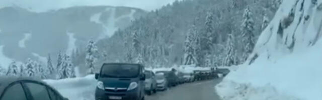 Poledica i obustave saobraćaja na više putnih pravaca u Crnoj Gori