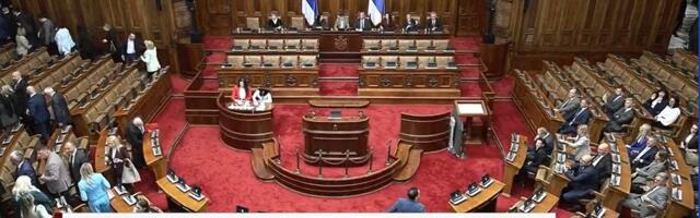 Ponovo odložena sednica o nepoverenju vladi, jer nema kvoruma
