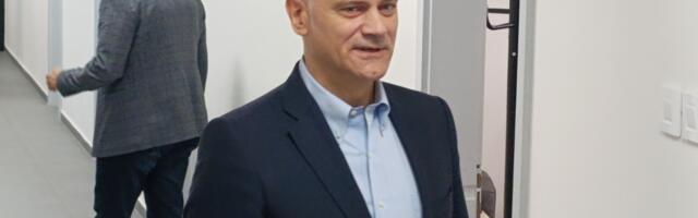 Stefanović (SSP): Brnabić da odgovori da li je Vučić u Tivtu dobio oštre kritike