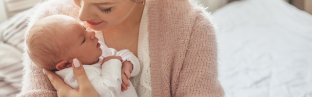 'Ako je beba sita i srećna, ti si najbolja mama na svetu': Priča jedne žene o problemima koje nosi majčinstvo