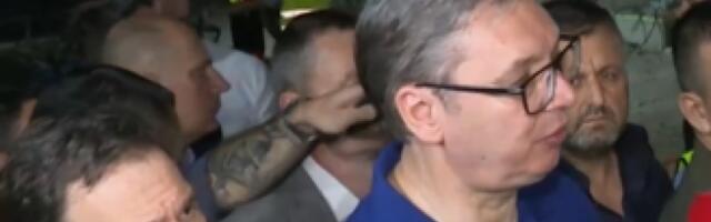 Predsednik Vučić obišao radove na izgradnji "Tiršove 2": Najvažnije da sačuvamo živote naših ljudi, naše dece i zato ulažemo toliki novac! (FOTO/VIDEO)