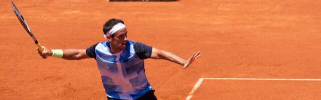 Da li je ovo moguće?! Teniser suspendovan na šest godina zbog nameštanja, opet u akciji: Predao duel na meč lopti za rivala! /VIDEO/