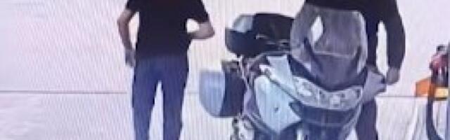 UZNEMIRUJUĆI SNIMAK SA PUMPE: Bajker izboden nožem (VIDEO)