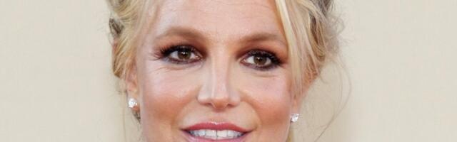 Britni Spirs snimljena kako DIVLJA PO PUTU u haotičnom stanju: ŠOKANTAN snimak  posrnule pop zvezde (VIDEO)