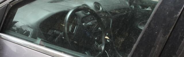 Ove stvari nikako i nikada nemojte držati u automobilu! Kazne idu i do 660 evra ako vam ih nađu!