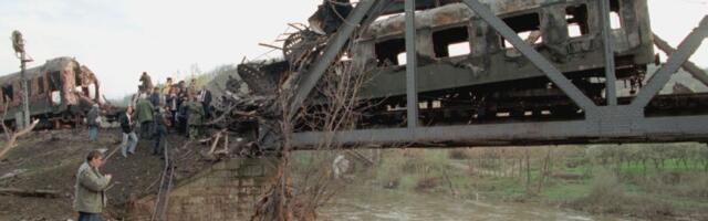 NATO ZA VASKRS SRBIMA PODARIO SMRT SA NEBA: Godišnjica bombardovanja voza punog civila u Grdeličkoj klisuri - do danas se ne zna koliko njih su pobili (VIDEO)
