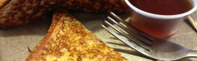 Trik za savršeno hrskave i manje masne prženice: Sve počinje od odabira hleba, a caka je u ovome