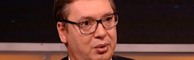 Penzioner iz Niša poslao Vučiću zarđale kašike - reakcija predsednika je "smešna"