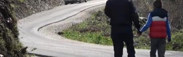 (VIDEO) Da se zna kad je stigao asfalt! Ovako su meštani sela Vučak obeležili veliki dan!