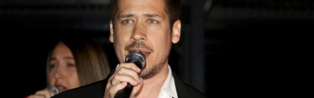 VRELE SCENE NIKOLE ROKVIĆA! Skinuo se usred zime - ovo bi OTOPILO LED!