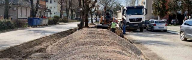 Novi parking i biciklistička staza u zoni Fakulteta tehničkih nauka