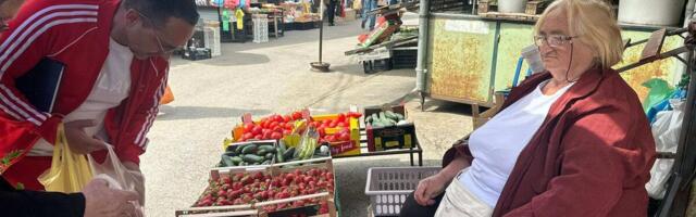 Pa, da li su od zlata?! Cene povrća na beogradskim pijacama su da se smrzneš, tikvice i do 700 dinara