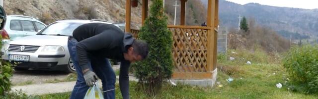 Tutinac iz dijaspore sam očistio hajrat u blizini Mehovog krša – Stid me i sram šta sam sve pokupio od smeća (Video)