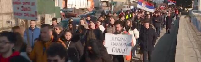 “Mali krug velikih ljudi“: Kako je izgledala protestna šetnja od Niša do Merošine
