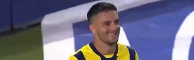 Fener nastavio trku za titulu, dva gola Tadića