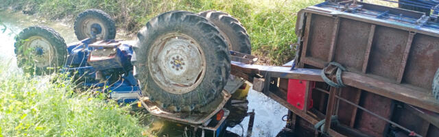 TRAGEDIJA U SELU BRNJAK Traktorista stradao u sudaru sa automobilom