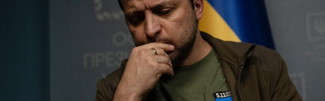 Зеленски помаже Русији