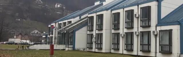 SJAJNE VESTI ZA IVANJICU: Dom zdravlja dobija moderno grejanje, parking i novu stolariju (VIDEO)