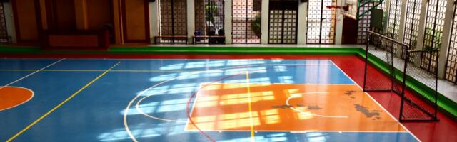 Učenica (12) zarila drugarici makaze u vrat: Horor na času fizičkog vaspitanja