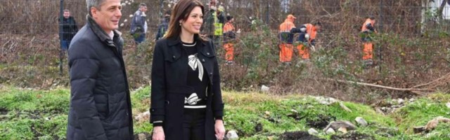 (FOTO) Ministarka Irena Vujović prisustvovala akciji čišćenja Savskog šetališta