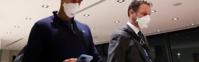 JADNICI! Nemaju ni stida ni srama!  "Đoković može da umre u đubretu"