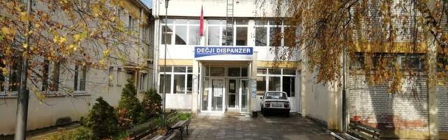 Sedmogodišnjak preminuo na putu ka niškom Kliničkom, ministarstvo naložilo kontrolu Dečijeg dispanzera u Leskovcu