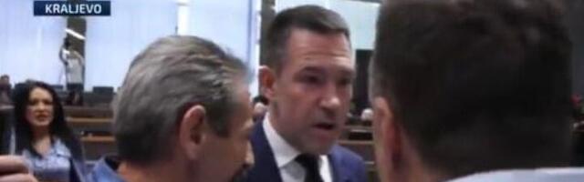 Gradonačelnik Kraljeva se svađa opozicijom (VIDEO)