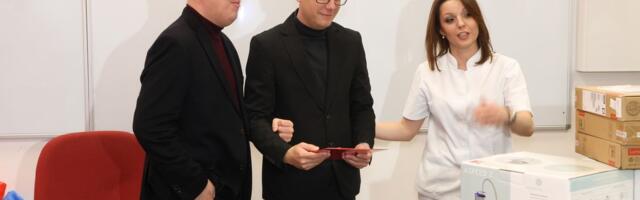 Saša Matić ispunio obećanje: Velika donacija dečijoj onkologiji KCV - aspiratori, kreveti, igračke za najmlađe