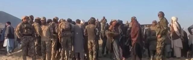 TALIBANI PUSTILI AMERIČKOG AKADEMIKA NA SLOBODU! Bio u samici bez ikakve optužnice, proveo skoro 20 godina u Avganistanu! (VIDEO)