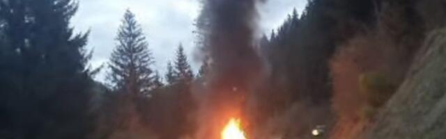 Horor na putu kod Užica: Buknuo plamen na vozilu u pokretu