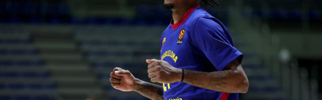 Neverovatni Vil Klajburn! Amerikanac trojkama zatrpao koš Zvezde za četvrtinu (VIDEO)