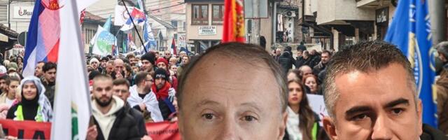 STUDENTKINJA BLOKADERKA POKUŠALA DA SE UBIJE! Progutala dve table propranonola, profesor optužuje Đokića i njemu slične što su isprali mozak mladima