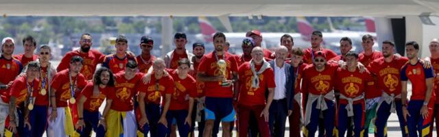 Svetski fudbalski šampioni doputovali u Madrid, očekuje ih spektakularan doček
