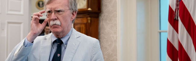 Болтон: Идеја о корекцији граница није моја него лидера Косова и Србије