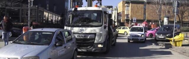 Zaplenjene automobile za novac puštao sa parkinga! Iza rešetaka završili i oni koji su mu mito davali!
