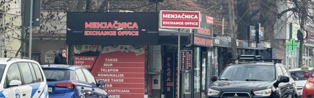 DRAMA KOD BOLNICE U ČAČKU: Razbojnik upao u menjačnicu i ukrao novac, brzo lociran i uhapšen (FOTO)