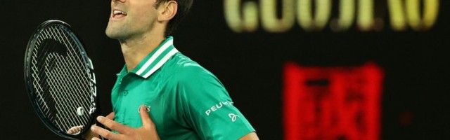 Novak se nije upecao na provokaciju, pričao i o ljubavi s Rod Lejver terenom