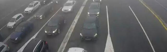 SITNI ODRONI NA OVOJ RUTI! Vozačima preti još jedna opasnost na putevima , čekanje za izlazak iz Srbije