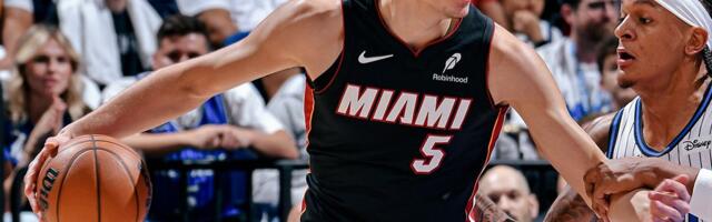 ŠTETA: Nikola Jović se povredio!