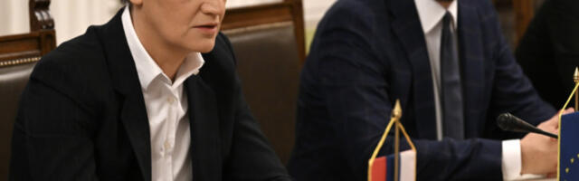 "AKO IKO ZNA KAKO IZGLEDA TARGETIRANJE, ONDA SU TO VUČIĆ, NJEGOVI RODITELJI I DECA": Ana Brnabić žestoko odgovorila Marti Kos (VIDEO)